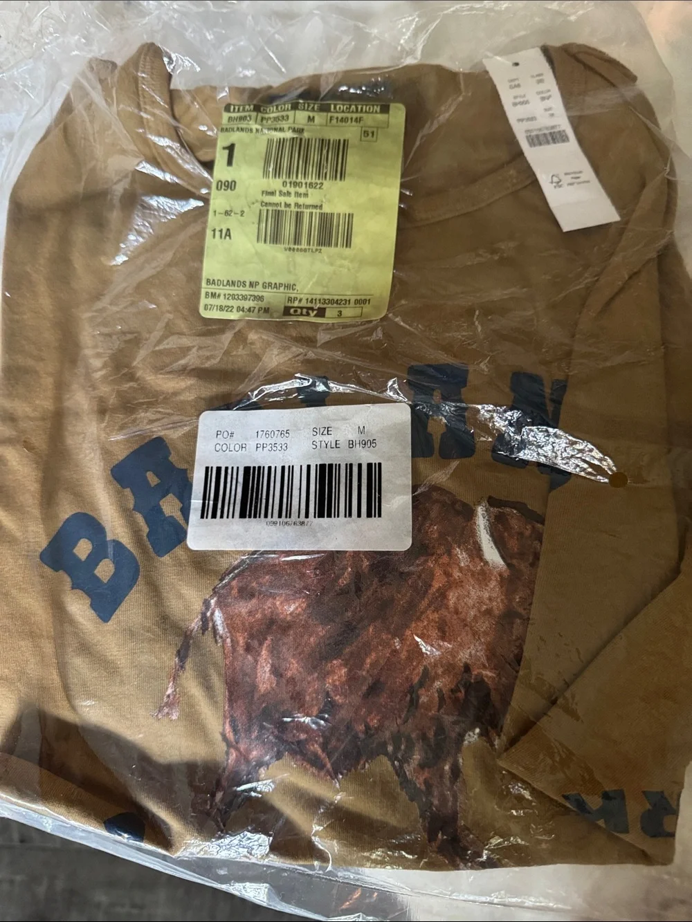 NWT J. Crew X National Park Foundation’Badlands National Park' Graphic Tee. M - Picture 6 of 7